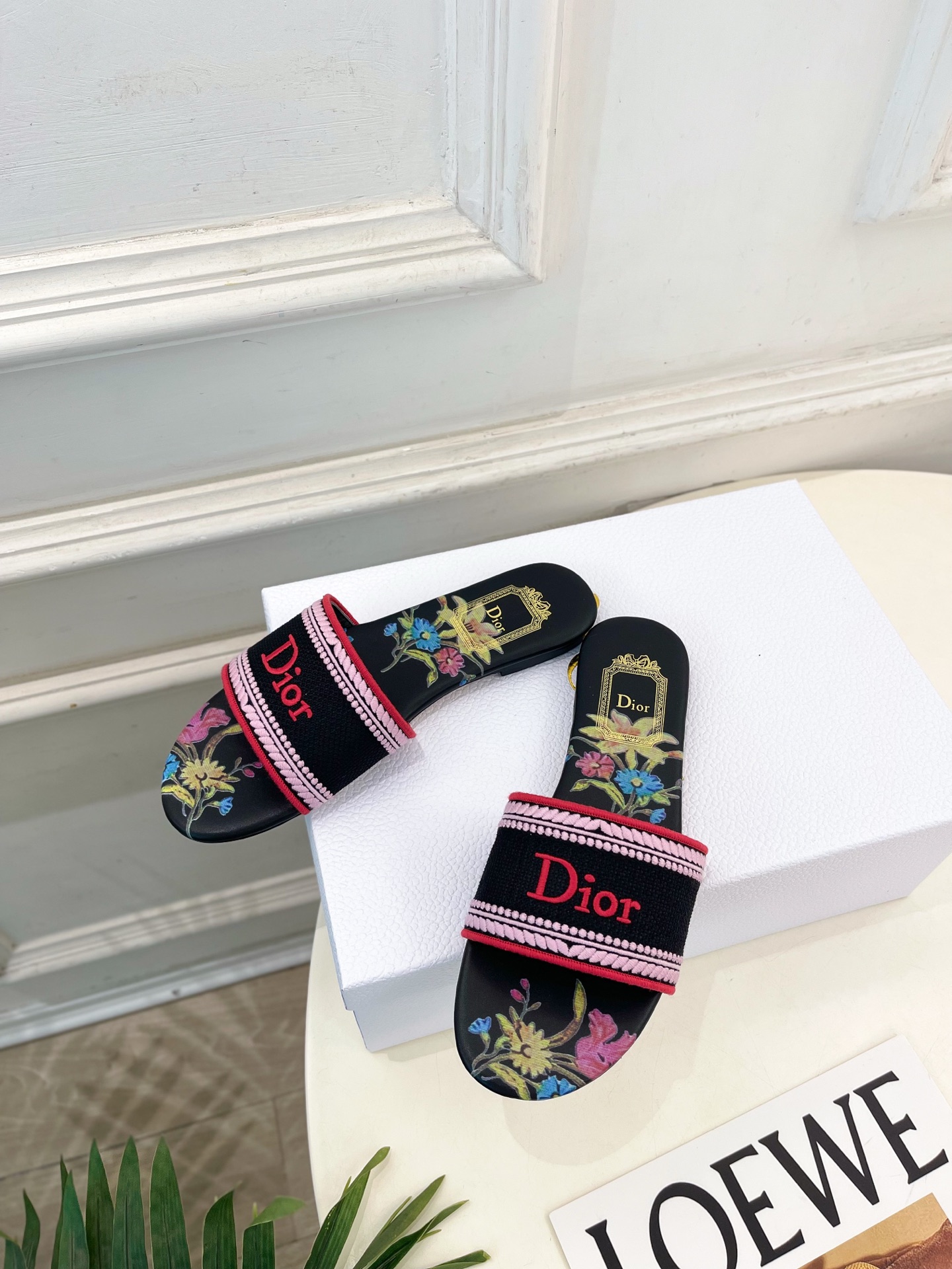 Dior |  迪奥  26𝐬𝐬 🧡💚2026春夏新品 顶级版本⚠️专柜主打新款 经典Dway刺绣花卉图