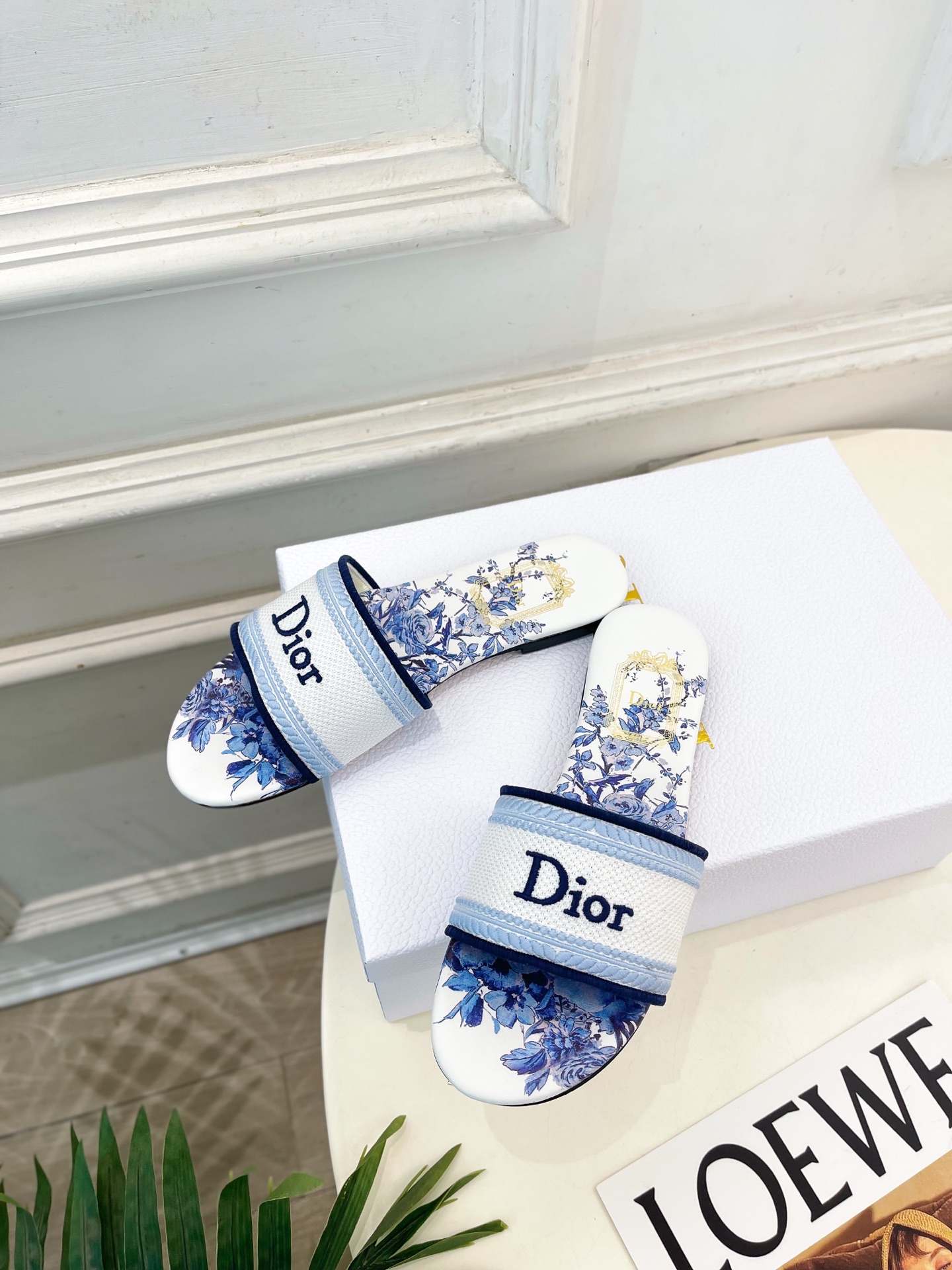 Dior |  迪奥  26𝐬𝐬 🧡💚2026春夏新品 顶级版本⚠️专柜主打新款 经典Dway刺绣花卉图