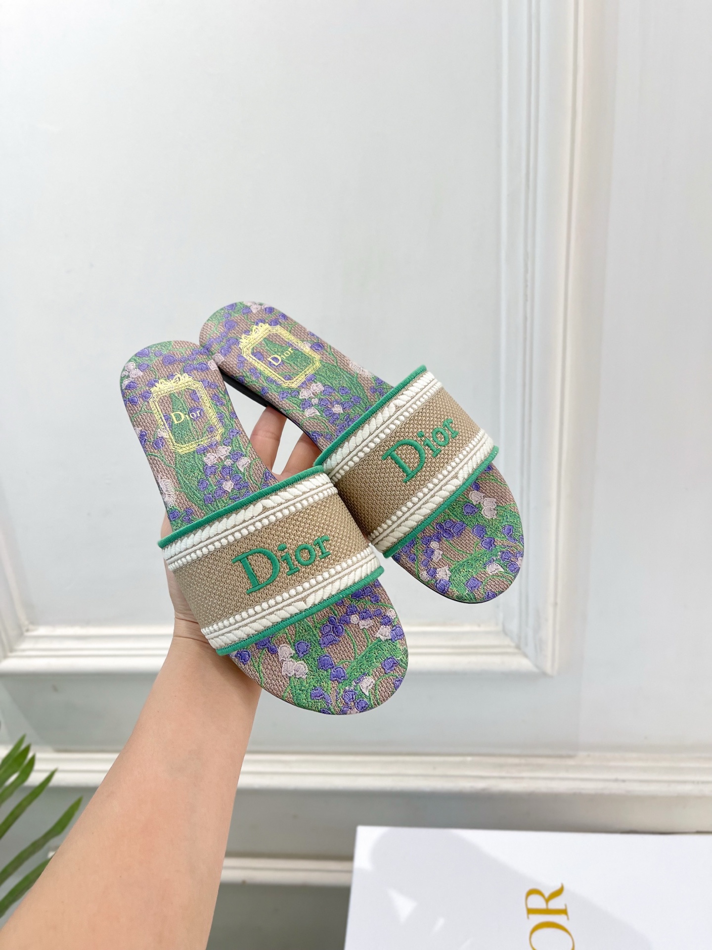 Dior |  迪奥  26𝐬𝐬 🧡💚2026春夏新品 顶级版本⚠️专柜主打新款 经典Dway刺绣花卉图