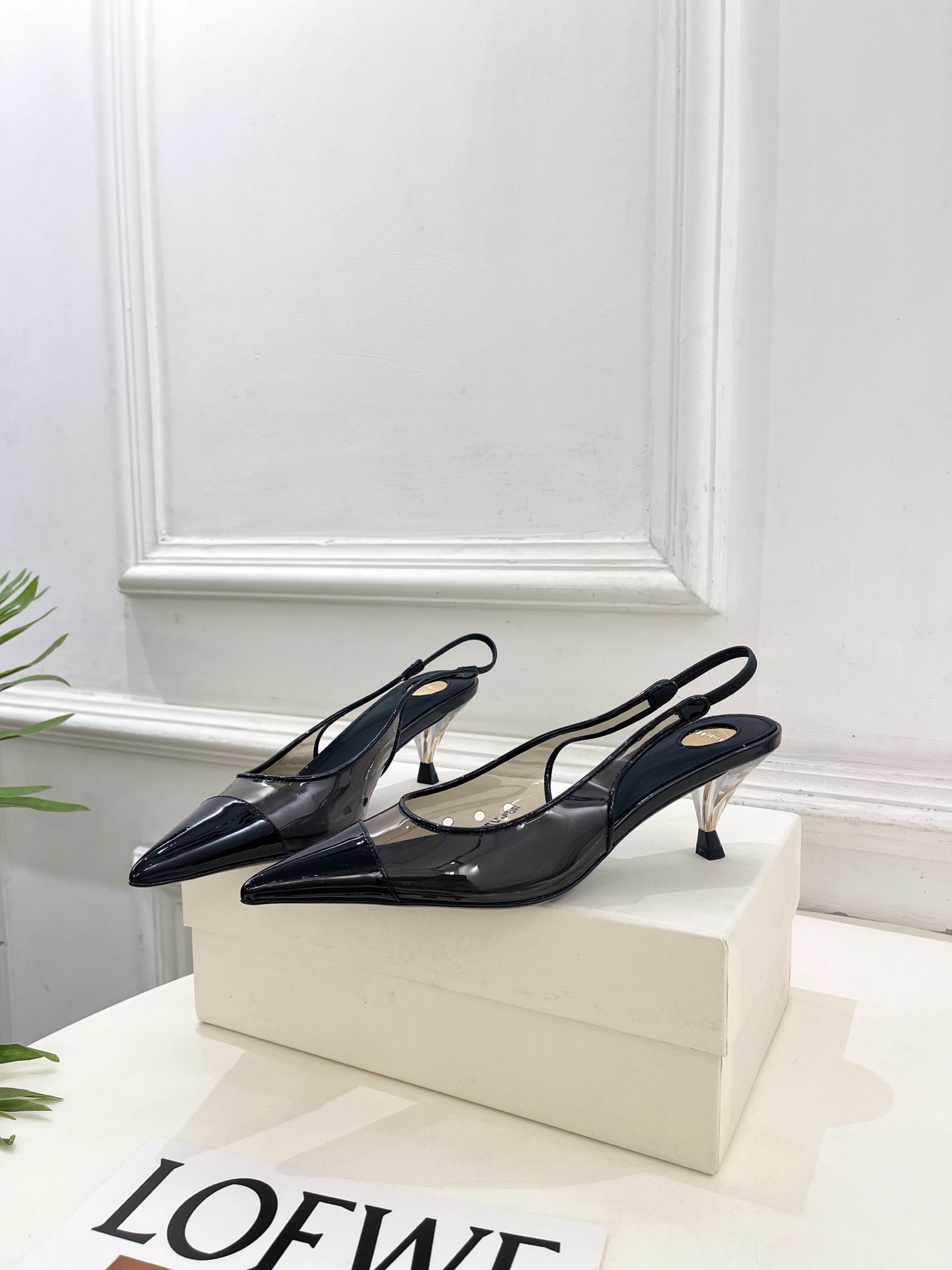 SAIN*LAURENT  圣罗兰 26𝐬𝐬2026春夏新品YSL胶片拼色后空猫跟凉鞋 上新☑️————
