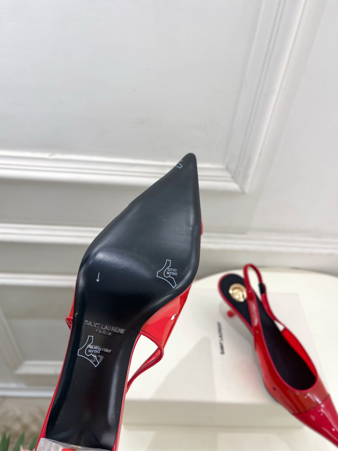 SAIN*LAURENT  圣罗兰 26𝐬𝐬2026春夏新品YSL胶片拼色后空猫跟凉鞋 上新☑️————