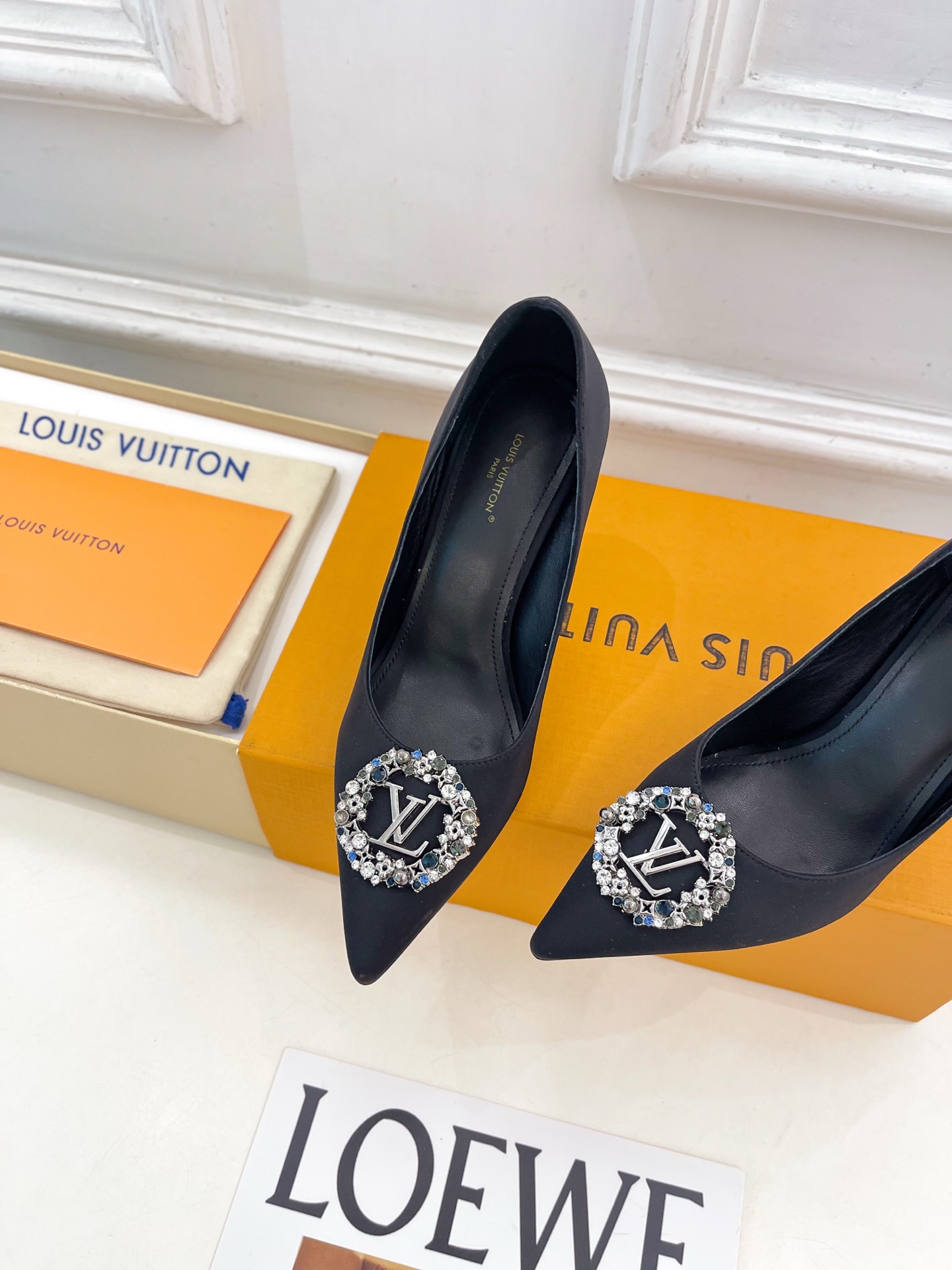 LV | 路易威登 26𝐬𝐬 🧡💚2026春夏新品 顶级版本⚠️专柜主打最新品爆款 LV水钻真丝 LV | 路易威登 26𝐬𝐬 🧡💚2026春夏新品 顶级版本⚠️专柜主打最新品爆款 LV水钻真丝
