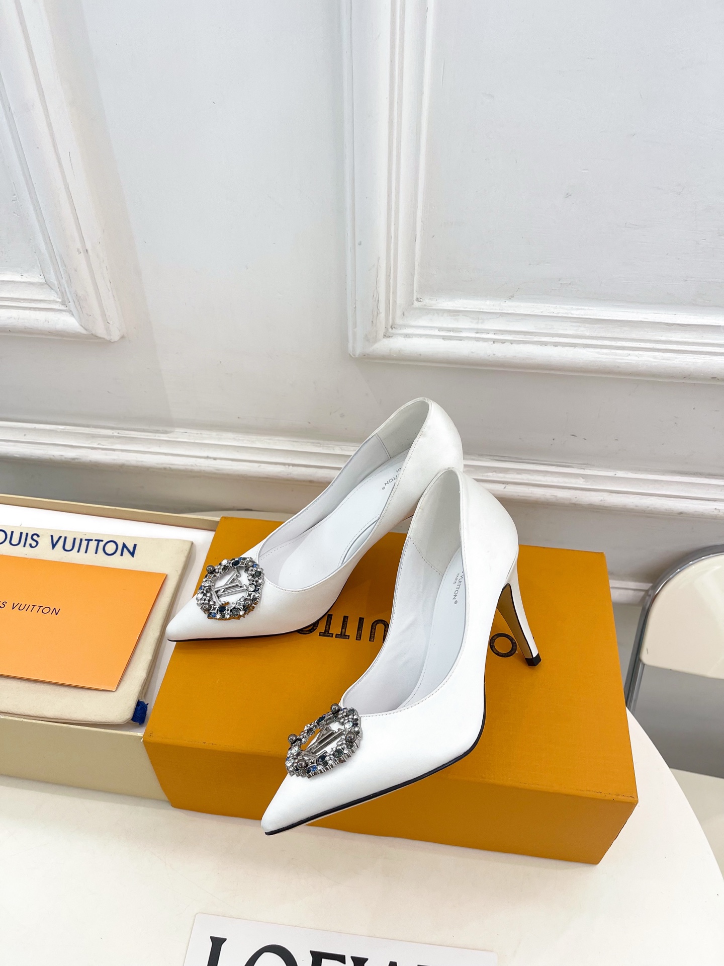 LV | 路易威登 26𝐬𝐬 🧡💚2026春夏新品 顶级版本⚠️专柜主打最新品爆款 LV水钻真丝 LV | 路易威登 26𝐬𝐬 🧡💚2026春夏新品 顶级版本⚠️专柜主打最新品爆款 LV水钻真丝