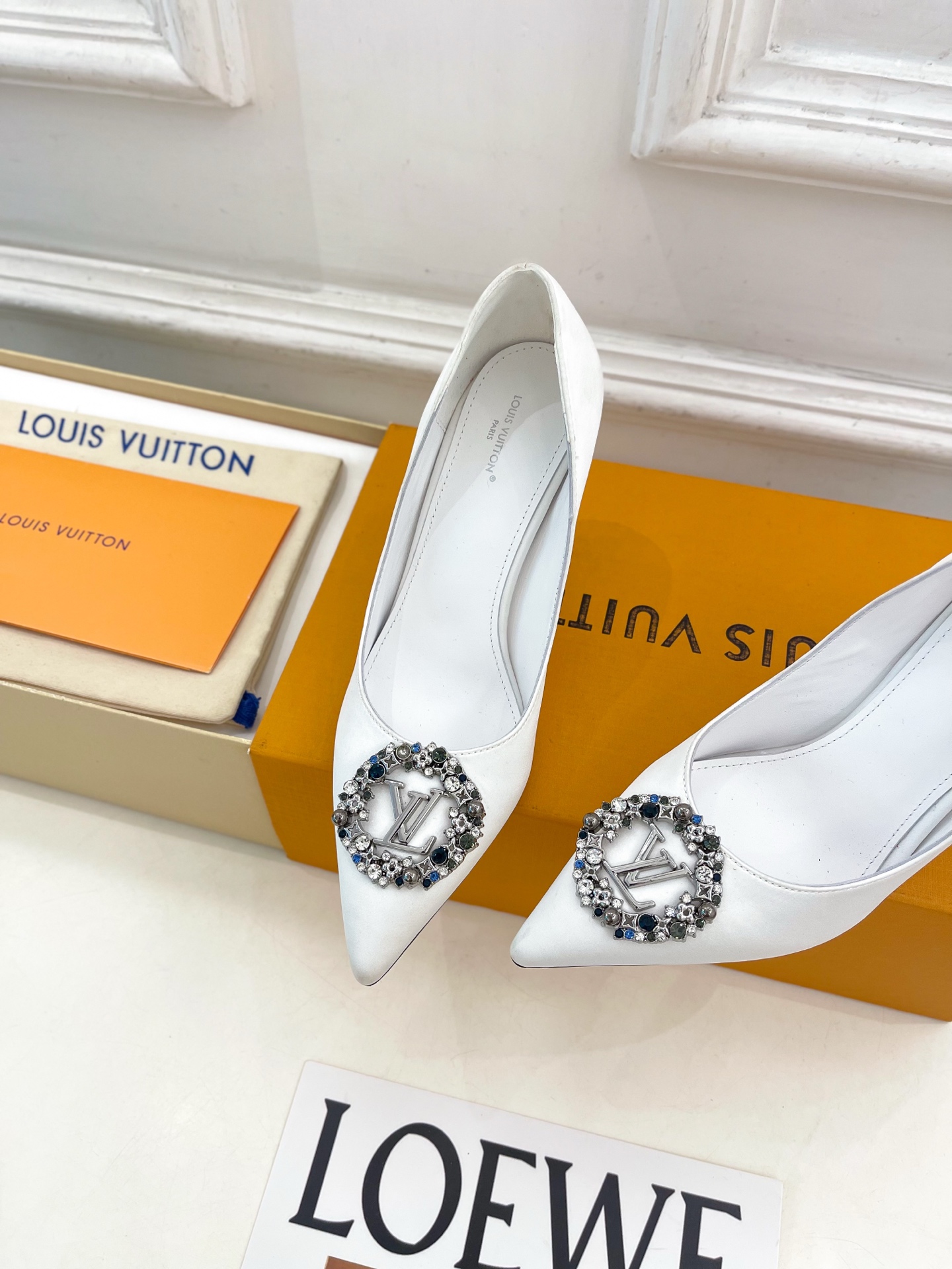 LV | 路易威登 26𝐬𝐬 🧡💚2026春夏新品 顶级版本⚠️专柜主打最新品爆款 LV水钻真丝 LV | 路易威登 26𝐬𝐬 🧡💚2026春夏新品 顶级版本⚠️专柜主打最新品爆款 LV水钻真丝