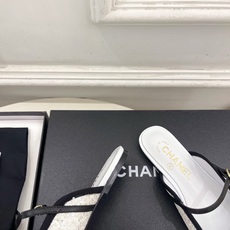 𝐂𝐇𝐀𝐍𝐄𝐋 | 小香 26𝐬𝐬 🦋2026 春夏新品 专柜经典走秀款 小香双C蝴蝶结猪鼻子玛丽珍 𝐂𝐇𝐀𝐍𝐄𝐋 | 小香 26𝐬𝐬 🦋2026 春夏新品 专柜经典走秀款 小香双C蝴蝶结猪鼻子玛丽珍