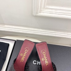 𝐂𝐇𝐀𝐍𝐄𝐋 | 小香 26𝐬𝐬 🦋2026 春夏新品 专柜经典走秀款 小香双C拼色编织镂空高跟拖 𝐂𝐇𝐀𝐍𝐄𝐋 | 小香 26𝐬𝐬 🦋2026 春夏新品 专柜经典走秀款 小香双C拼色编织镂空高跟拖