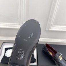 𝐂𝐇𝐀𝐍𝐄𝐋 | 小香 26𝐬𝐬🦋2026 春夏新品 专柜经典走秀款 双C老钱风褶皱乐福鞋 系列上 𝐂𝐇𝐀𝐍𝐄𝐋 | 小香 26𝐬𝐬🦋2026 春夏新品 专柜经典走秀款 双C老钱风褶皱乐福鞋 系列上