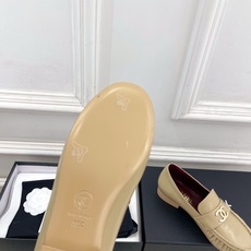 𝐂𝐇𝐀𝐍𝐄𝐋 | 小香 26𝐬𝐬🦋2026 春夏新品 专柜经典走秀款 双C老钱风褶皱乐福鞋 系列上 𝐂𝐇𝐀𝐍𝐄𝐋 | 小香 26𝐬𝐬🦋2026 春夏新品 专柜经典走秀款 双C老钱风褶皱乐福鞋 系列上