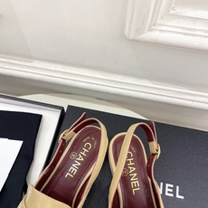 𝐂𝐇𝐀𝐍𝐄𝐋 | 小香 26𝐬𝐬 🦋2026 春夏新品 专柜经典走秀款 双C老钱风褶皱乐福后带凉鞋 𝐂𝐇𝐀𝐍𝐄𝐋 | 小香 26𝐬𝐬 🦋2026 春夏新品 专柜经典走秀款 双C老钱风褶皱乐福后带凉鞋