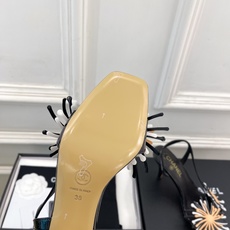 𝐂𝐇𝐀𝐍𝐄𝐋 | 小香 26𝐬𝐬 🦋2026 春夏新品 专柜经典走秀款 小香双C 莫奈花园高跟凉鞋 𝐂𝐇𝐀𝐍𝐄𝐋 | 小香 26𝐬𝐬 🦋2026 春夏新品 专柜经典走秀款 小香双C 莫奈花园高跟凉鞋