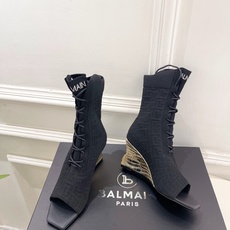 Balmain巴尔曼 代购级别⚠️2026春夏新品 经典针织弹力坡跟方头鱼嘴袜子靴—————————顶级 Balmain巴尔曼 代购级别⚠️2026春夏新品 经典针织弹力坡跟方头鱼嘴袜子靴—————————顶级