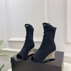 Balmain巴尔曼 代购级别⚠️2026春夏新品 经典针织弹力坡跟方头鱼嘴袜子靴—————————顶级 Balmain巴尔曼 代购级别⚠️2026春夏新品 经典针织弹力坡跟方头鱼嘴袜子靴—————————顶级