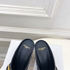 Balmain巴尔曼 代购级别⚠️2026春夏新品 经典皮带扣坡跟方头拖鞋—————————顶级奢侈品牌 Balmain巴尔曼 代购级别⚠️2026春夏新品 经典皮带扣坡跟方头拖鞋—————————顶级奢侈品牌