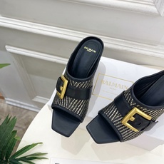 Balmain巴尔曼 代购级别⚠️2026春夏新品 经典皮带扣坡跟方头拖鞋—————————顶级奢侈品牌 Balmain巴尔曼 代购级别⚠️2026春夏新品 经典皮带扣坡跟方头拖鞋—————————顶级奢侈品牌