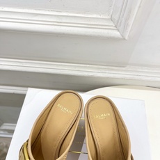 Balmain巴尔曼 代购级别⚠️2026春夏新品 经典皮带扣坡跟方头拖鞋—————————顶级奢侈品牌 Balmain巴尔曼 代购级别⚠️2026春夏新品 经典皮带扣坡跟方头拖鞋—————————顶级奢侈品牌