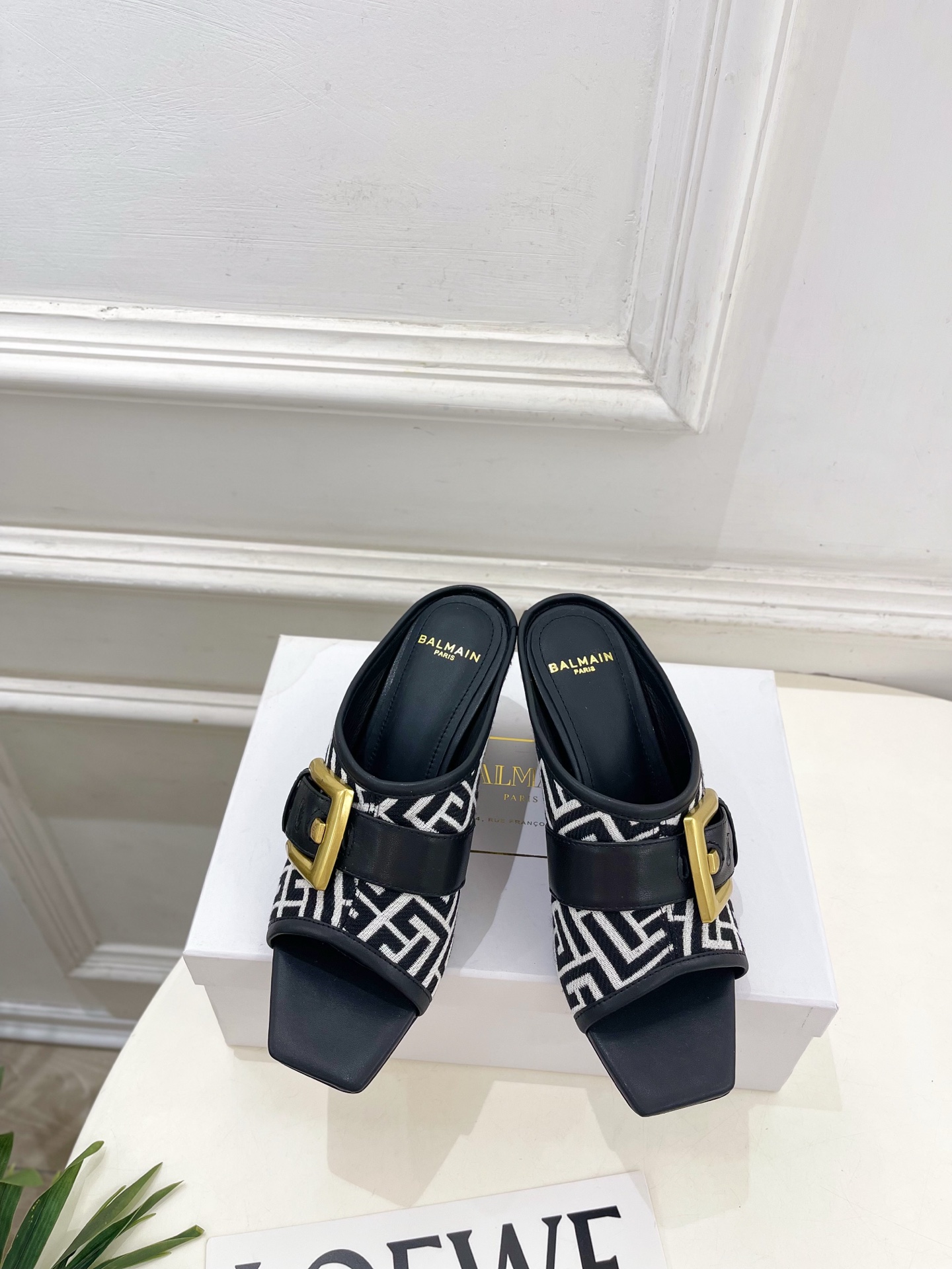 Balmain巴尔曼 代购级别⚠️2026春夏新品 经典皮带扣坡跟方头拖鞋—————————顶级奢侈品牌