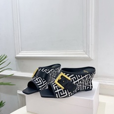 Balmain巴尔曼 代购级别⚠️2026春夏新品 经典皮带扣坡跟方头拖鞋—————————顶级奢侈品牌 Balmain巴尔曼 代购级别⚠️2026春夏新品 经典皮带扣坡跟方头拖鞋—————————顶级奢侈品牌