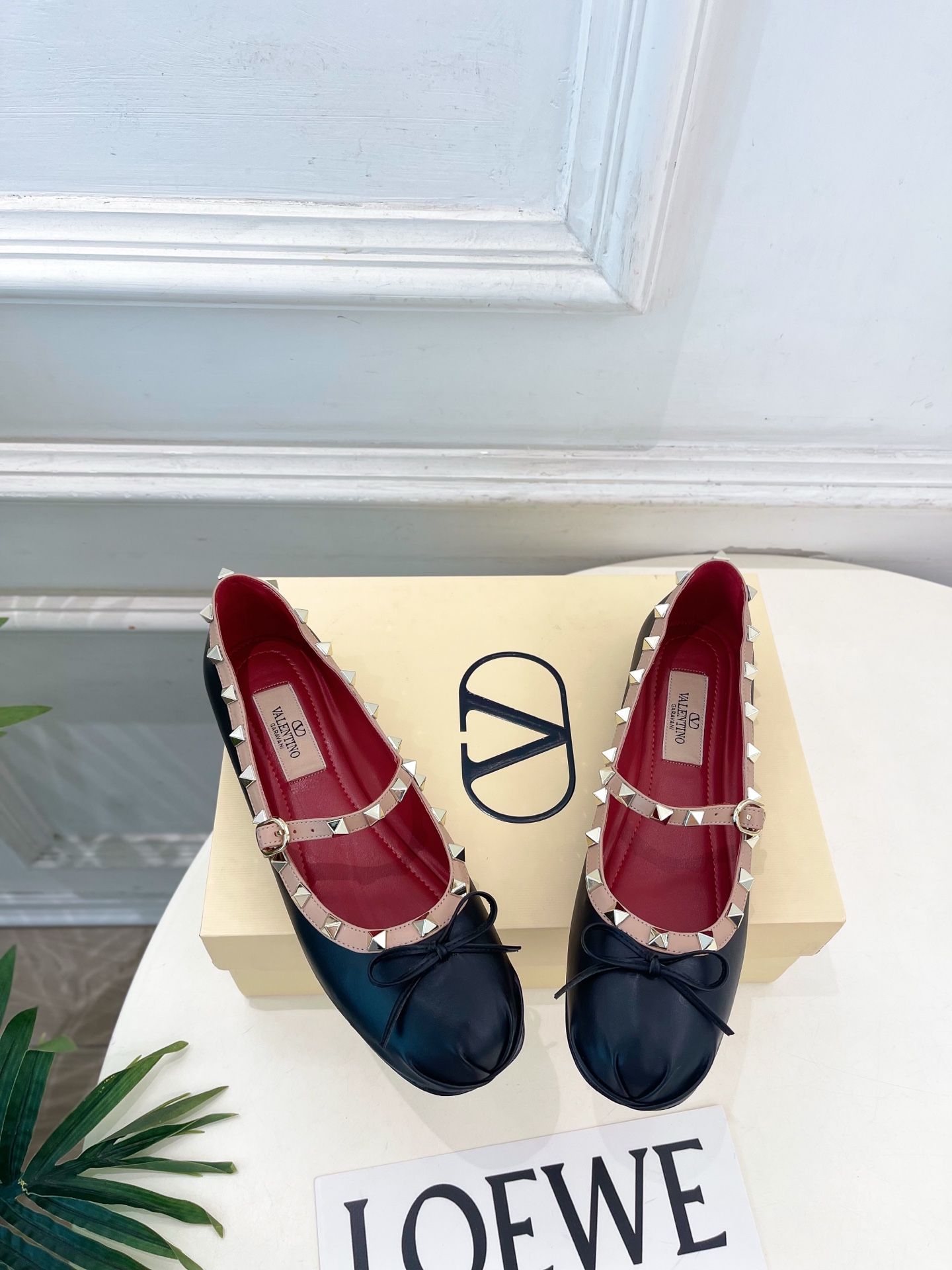 Valentino 华伦天奴 26𝐬𝐬2026春夏新品 ROCKSTUD 鉚钉玛丽珍芭蕾舞平底鞋上新☑️