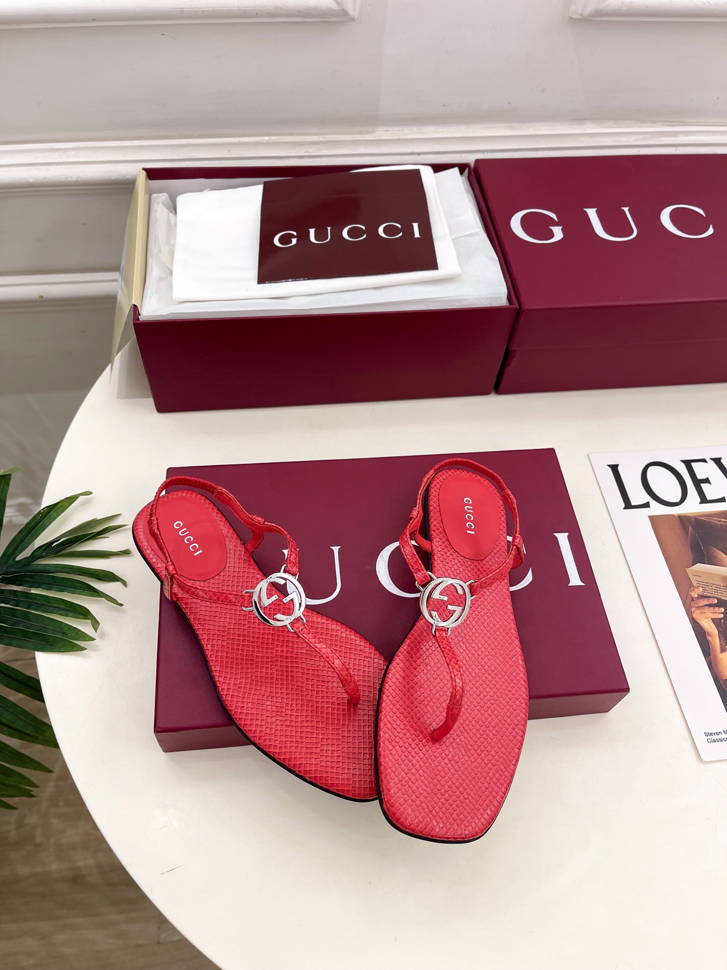 Gucci |  古驰  26𝐬𝐬 ⭐️ G家 主打系列终于面世，狠货值得期待！原有的经典 创造新设计 