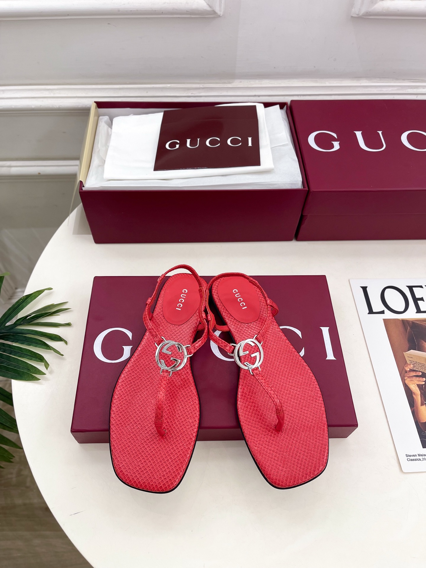 Gucci |  古驰  26𝐬𝐬 ⭐️ G家 主打系列终于面世，狠货值得期待！原有的经典 创造新设计 