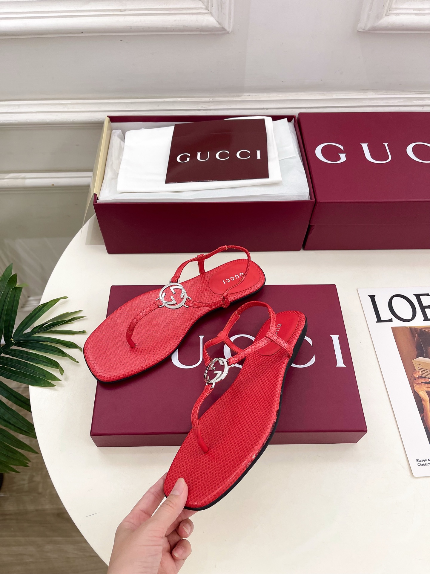 Gucci |  古驰  26𝐬𝐬 ⭐️ G家 主打系列终于面世，狠货值得期待！原有的经典 创造新设计 