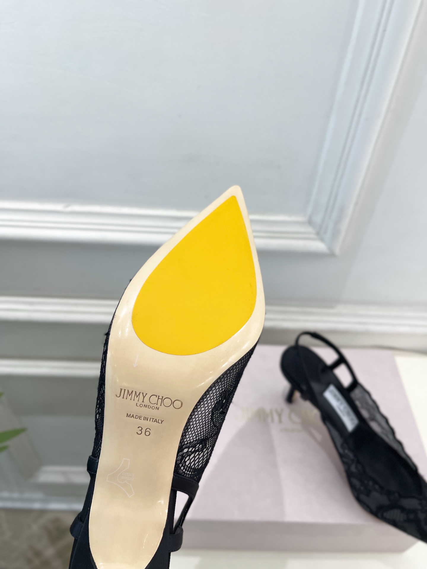 JimmyChoo 吉米周 26𝐬𝐬 ———    ✨ 2026春夏新品 专柜最新JC蕾丝金属头高跟凉鞋