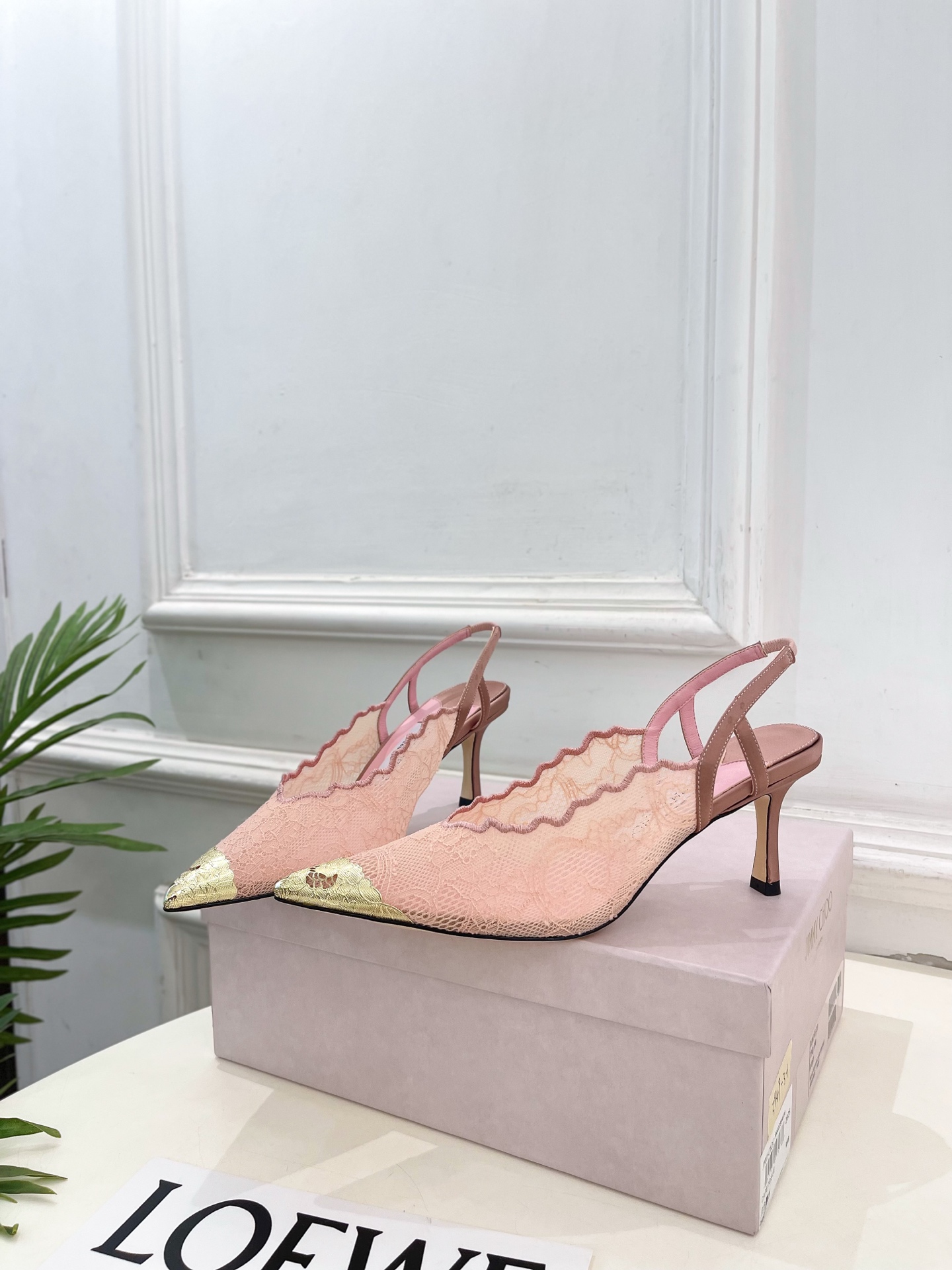JimmyChoo 吉米周 26𝐬𝐬 ———    ✨ 2026春夏新品 专柜最新JC蕾丝金属头高跟凉鞋