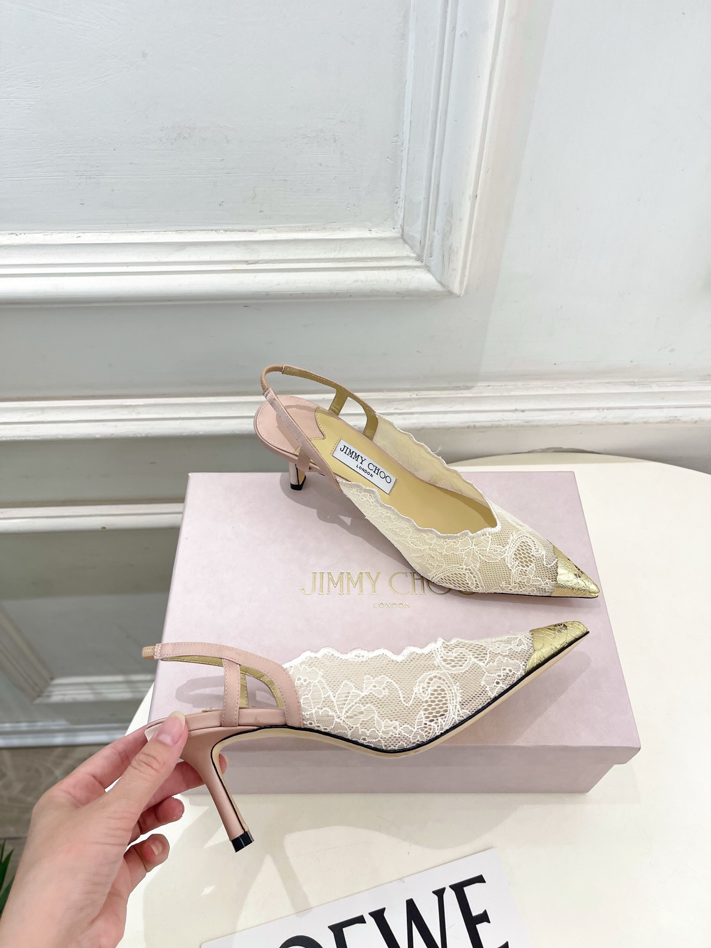 JimmyChoo 吉米周 26𝐬𝐬 ———    ✨ 2026春夏新品 专柜最新JC蕾丝金属头高跟凉鞋