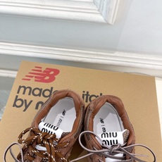 Miu Miu | 缪缪 26𝐬𝐬 男士+10🖤专柜主打最新秀款 2026新品New Balance x Miu Miu | 缪缪 26𝐬𝐬 男士+10🖤专柜主打最新秀款 2026新品New Balance x