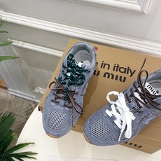 Miu Miu | 缪缪 26𝐬𝐬 男士+10🖤专柜主打最新秀款 2026新品New Balance x Miu Miu | 缪缪 26𝐬𝐬 男士+10🖤专柜主打最新秀款 2026新品New Balance x