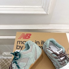 Miu Miu | 缪缪 26𝐬𝐬 男士+10🖤专柜主打最新秀款 2026新品New Balance x Miu Miu | 缪缪 26𝐬𝐬 男士+10🖤专柜主打最新秀款 2026新品New Balance x