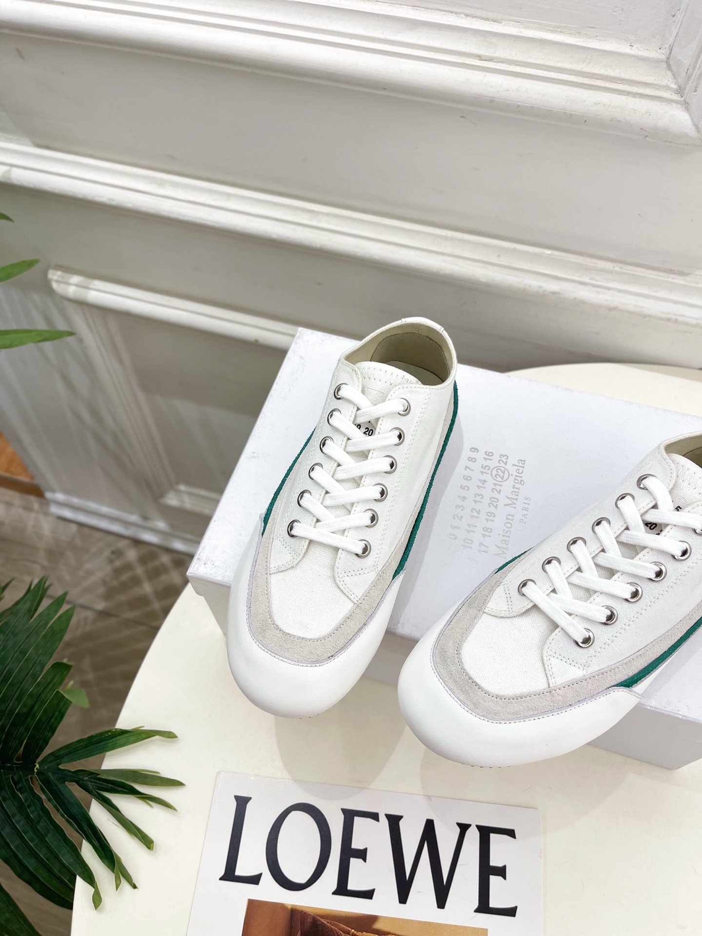 Maison Margiela· 马吉拉26𝐬𝐬 2026春夏新品 经典MM6复古帆布拼色情侣款休闲德训