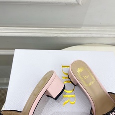 Dior | 迪奥 26𝐬𝐬 🧡💚2026春夏新品 顶级版本⚠️专柜主打新款 Dior Woven拉菲草 Dior | 迪奥 26𝐬𝐬 🧡💚2026春夏新品 顶级版本⚠️专柜主打新款 Dior Woven拉菲草