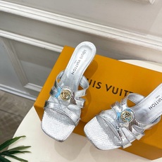 LV | 路易威登 26𝐬𝐬 🧡💚2026春夏新品 顶级版本‼️原版一致专柜主打最新款 LV经典 LV | 路易威登 26𝐬𝐬 🧡💚2026春夏新品 顶级版本‼️原版一致专柜主打最新款 LV经典