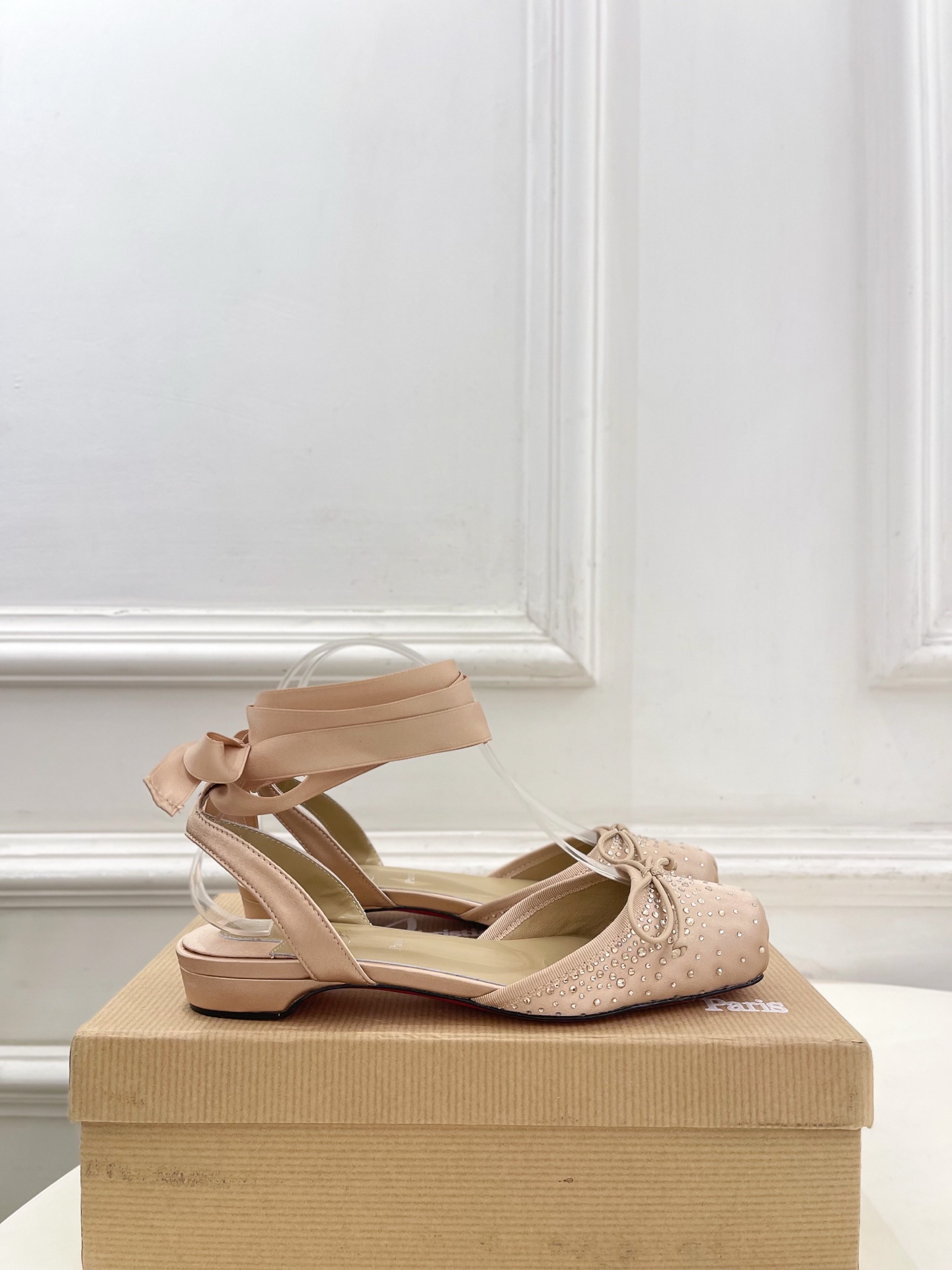 Christian Louboutin路铂廷CL 红底鞋 26ss最新Cassia Lace Up 水钻