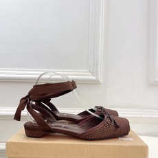 Christian Louboutin路铂廷CL 红底鞋 26ss最新Cassia Lace Up 水钻 Christian Louboutin路铂廷CL 红底鞋 26ss最新Cassia Lace Up 水钻