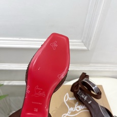 Christian Louboutin路铂廷CL 红底鞋 26ss最新Cassia Lace Up 水钻 Christian Louboutin路铂廷CL 红底鞋 26ss最新Cassia Lace Up 水钻