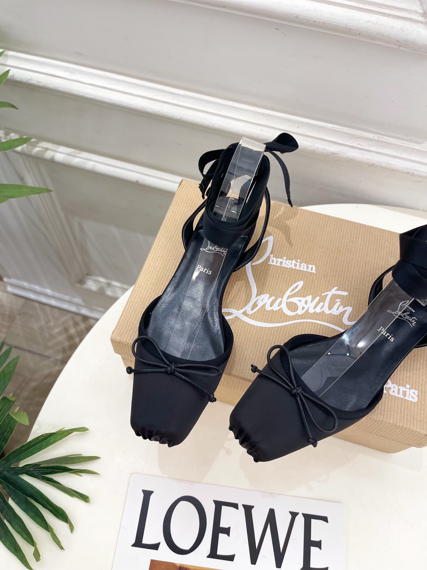 Christian Louboutin路铂廷CL 红底鞋 26ss最新Cassia Lace Up 水钻