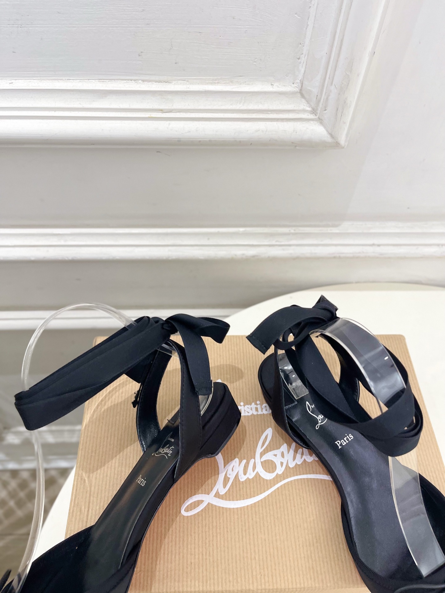 Christian Louboutin路铂廷CL 红底鞋 26ss最新Cassia Lace Up 水钻