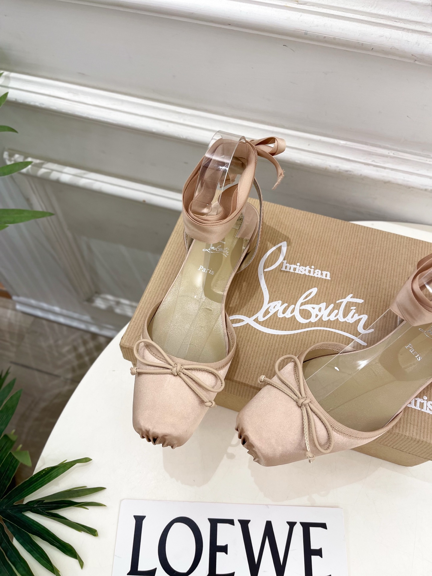 Christian Louboutin路铂廷CL 红底鞋 26ss最新Cassia Lace Up 水钻