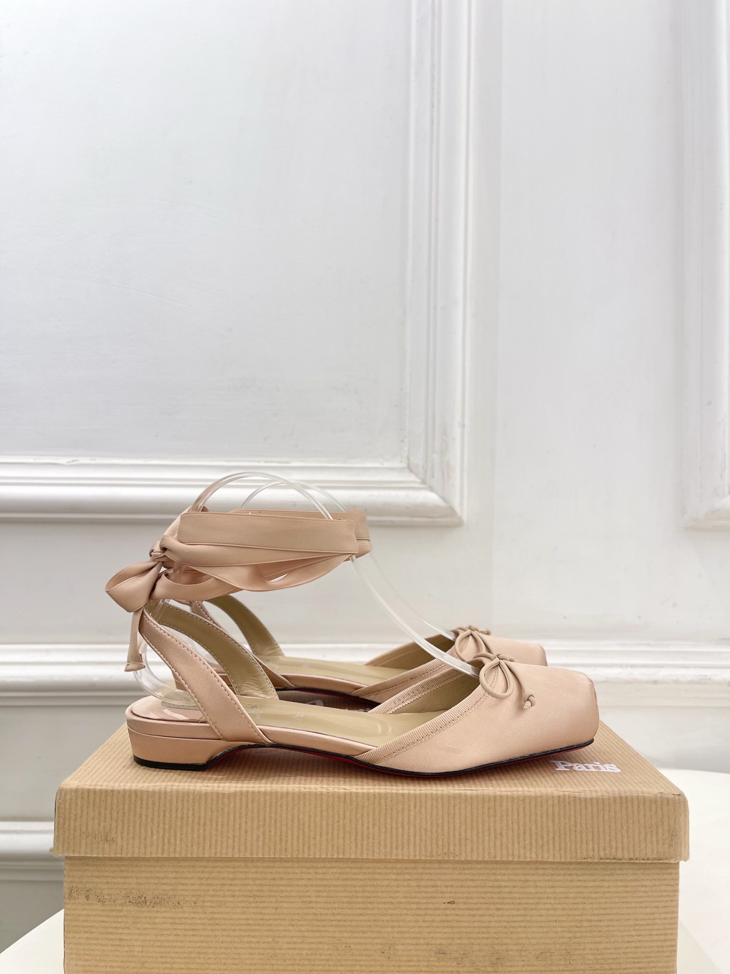 Christian Louboutin路铂廷CL 红底鞋 26ss最新Cassia Lace Up 水钻