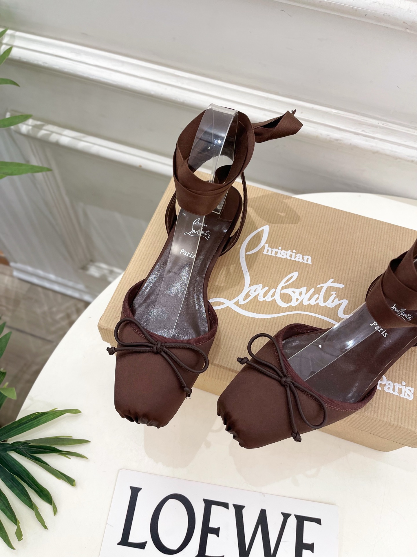 Christian Louboutin路铂廷CL 红底鞋 26ss最新Cassia Lace Up 水钻