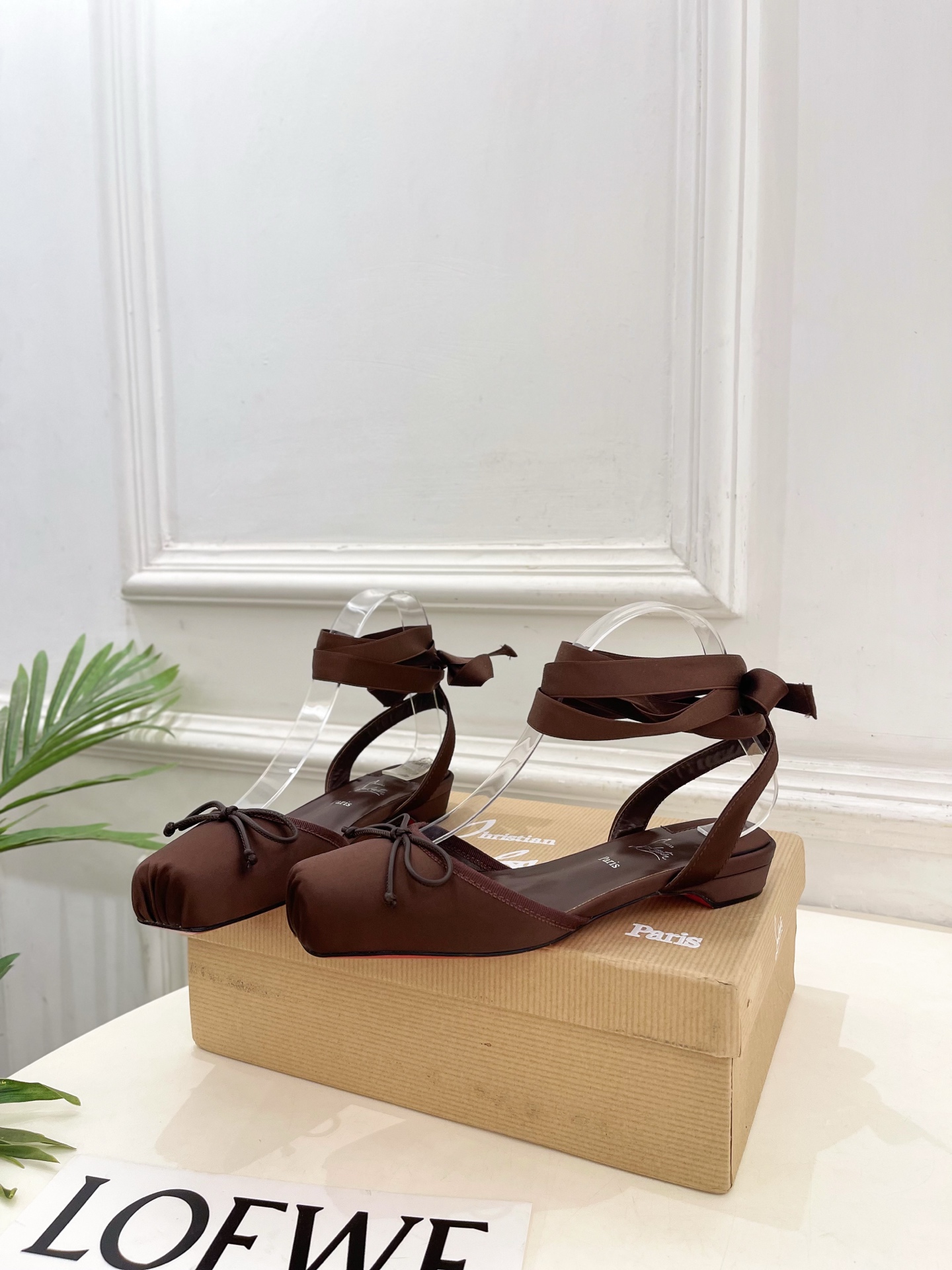 Christian Louboutin路铂廷CL 红底鞋 26ss最新Cassia Lace Up 水钻