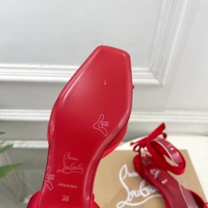 Christian Louboutin路铂廷CL 红底鞋 26ss最新Cassia Lace Up 水钻 Christian Louboutin路铂廷CL 红底鞋 26ss最新Cassia Lace Up 水钻