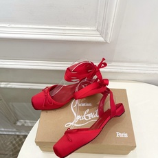 Christian Louboutin路铂廷CL 红底鞋 26ss最新Cassia Lace Up 水钻 Christian Louboutin路铂廷CL 红底鞋 26ss最新Cassia Lace Up 水钻