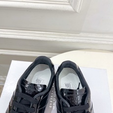 Maison Margiela· 马吉拉26𝐬𝐬 2026春夏新品MM6 滴胶绑带德训鞋 运动鞋———— Maison Margiela· 马吉拉26𝐬𝐬 2026春夏新品MM6 滴胶绑带德训鞋 运动鞋————