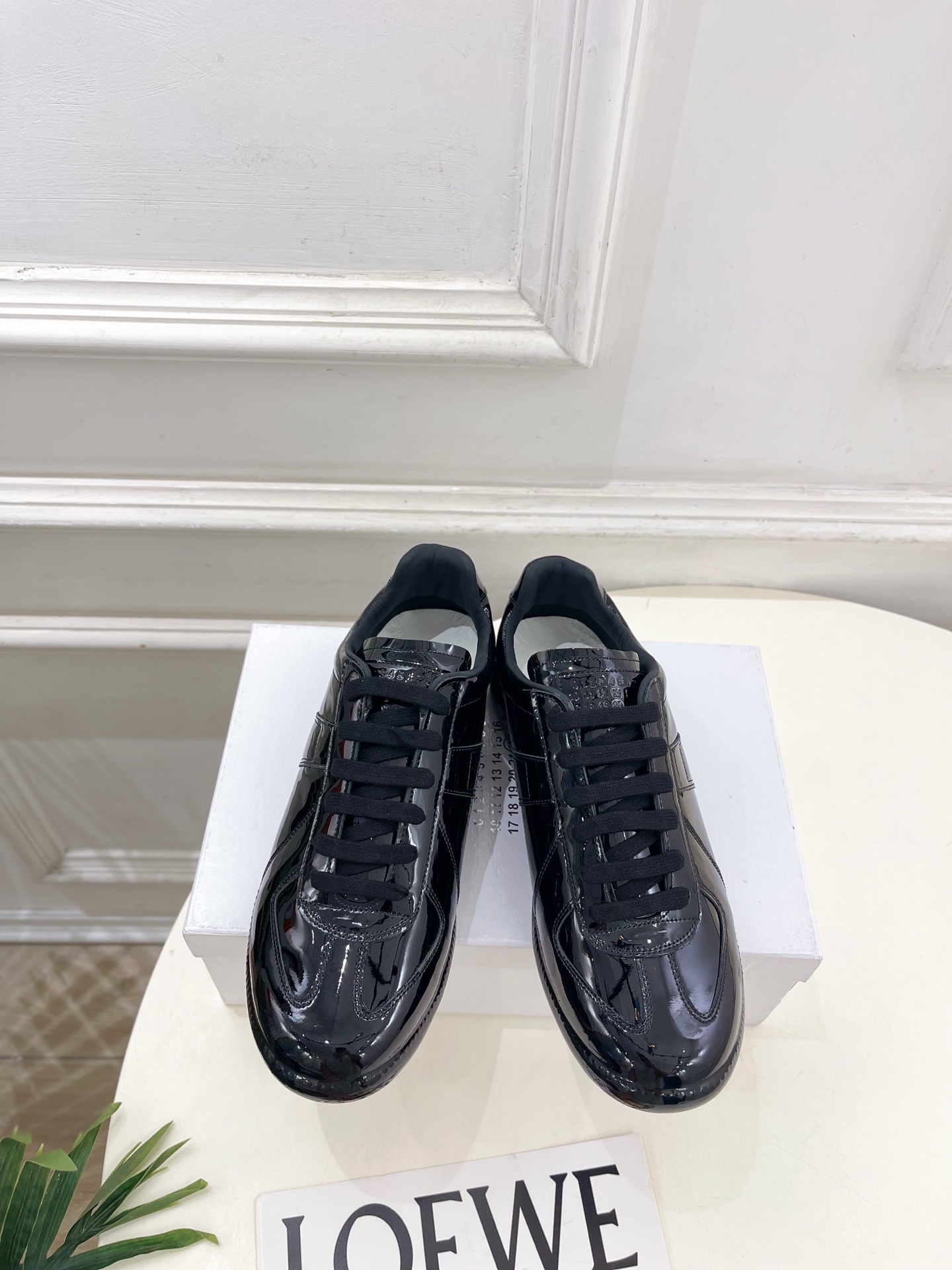 Maison Margiela· 马吉拉26𝐬𝐬 2026春夏新品MM6 滴胶绑带德训鞋 运动鞋————