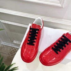 Maison Margiela· 马吉拉26𝐬𝐬 2026春夏新品MM6 滴胶绑带德训鞋 运动鞋———— Maison Margiela· 马吉拉26𝐬𝐬 2026春夏新品MM6 滴胶绑带德训鞋 运动鞋————