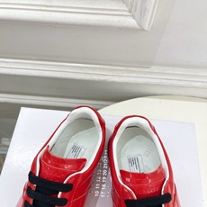 Maison Margiela· 马吉拉26𝐬𝐬 2026春夏新品MM6 滴胶绑带德训鞋 运动鞋———— Maison Margiela· 马吉拉26𝐬𝐬 2026春夏新品MM6 滴胶绑带德训鞋 运动鞋————