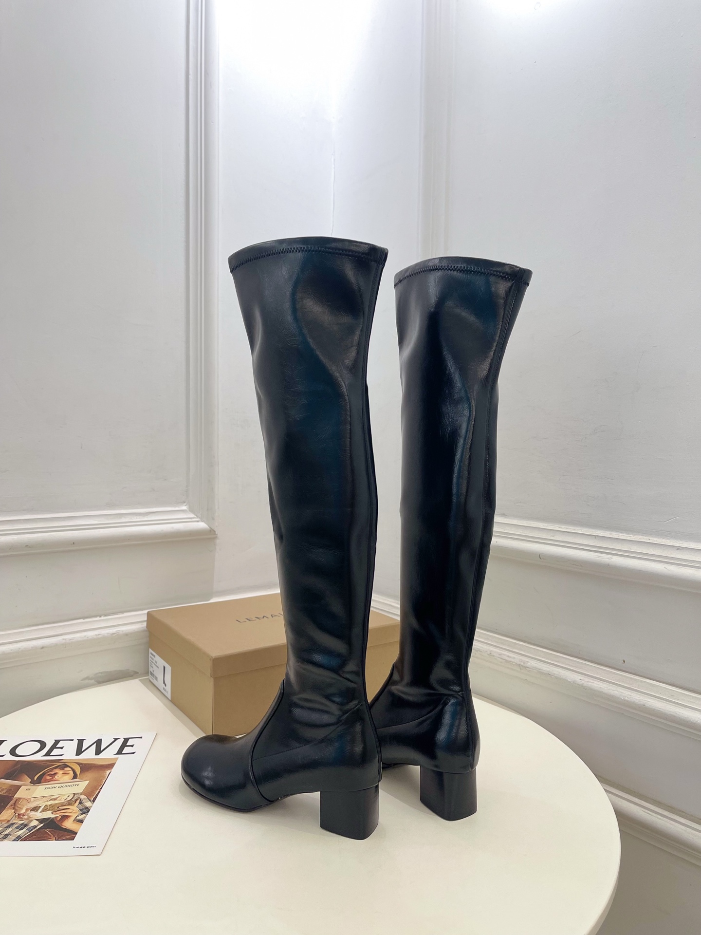 LEMAIRE  2026早秋新品 经典复古粗跟弹力长筒靴—————————作为这两年最受欢迎的设计师牌